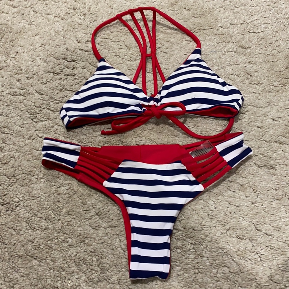 Khongboon 2 piece bathing suit set size S EUC